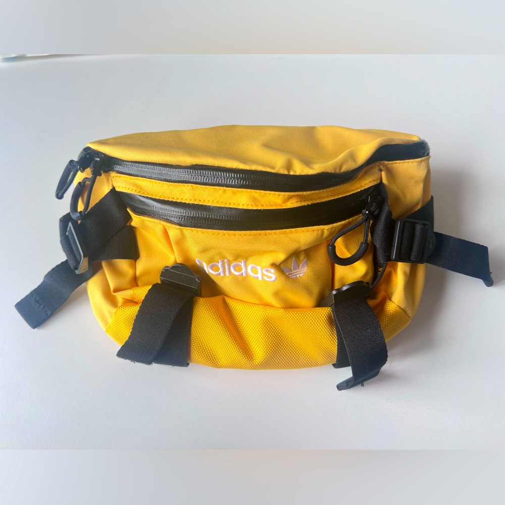 NWOT Adidas Fanny pack yellow waterproof